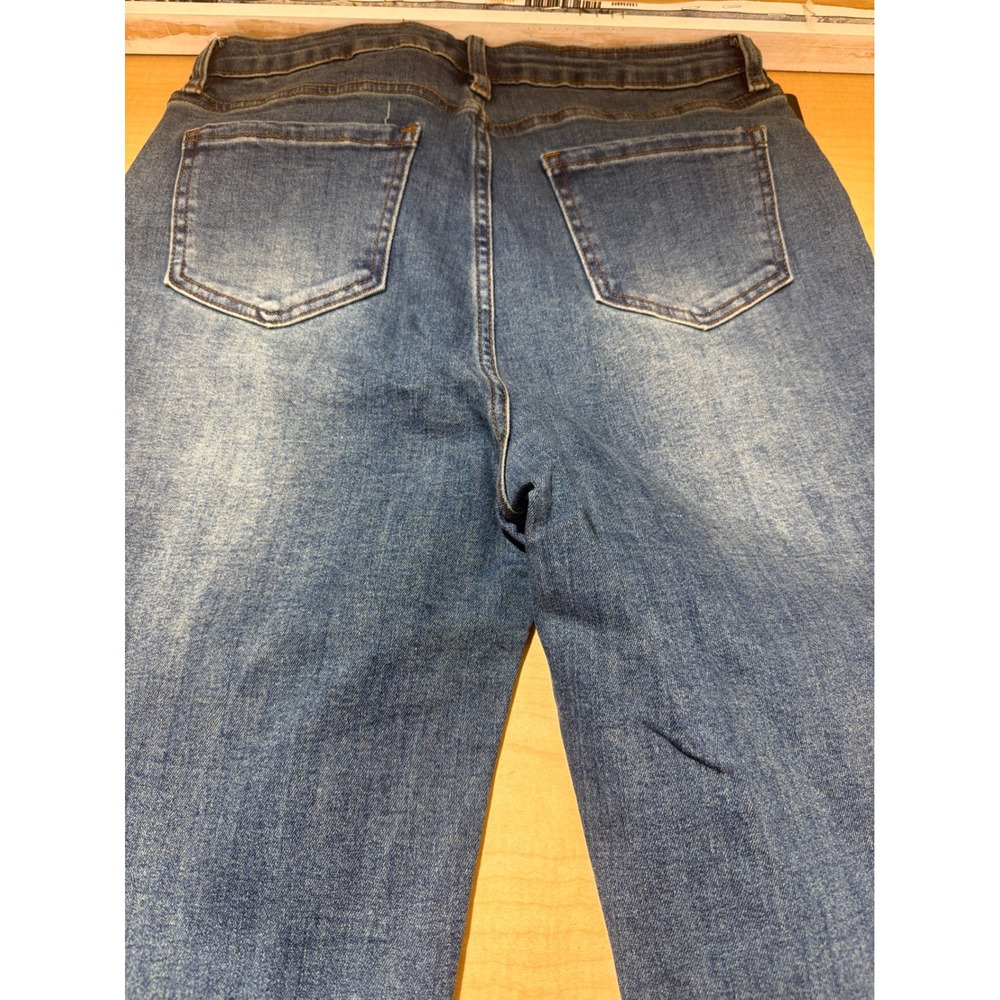 Fashion Nova Embroidered Flare Jeans Medium Wash Distressed Raw Hem Size 11 - Picture 5 of 6
